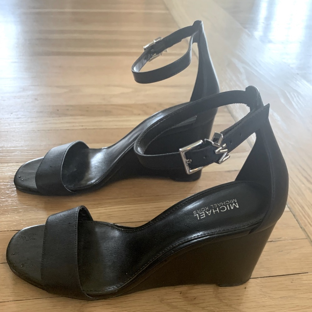 MICHAEL Michael Kors Fiona Black Leather Wedges